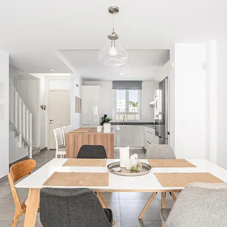 Lägenhet Casa La Playa-conil Vacaciones De Lujo En Conil Con Todas Comodidades Netflix-hbo-disney-canales De Futbol-wifi Alta Velocidad-smart Tv 65